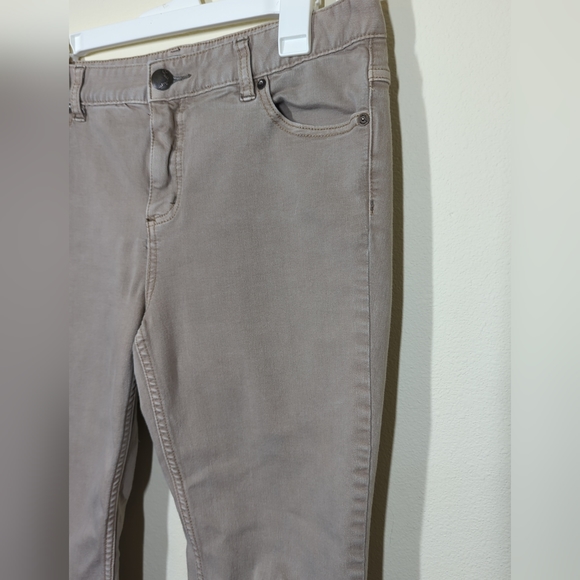 Free People Womens Size 31 Jeans Skinny Beige Distressed Ripped Denim - Picture 5 of 7